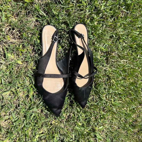 Flats - Picture 3 of 13